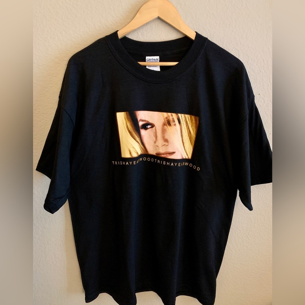 2001 Trisha Yearwood Inside Out Tour Shirt Gildan Short Sleeve Black Size- XL